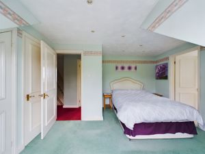 Bedroom- click for photo gallery